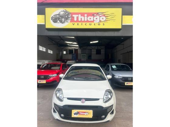 FIAT PUNTO 1.8 BLACKMOTION 16V FLEX 4P MANUAL