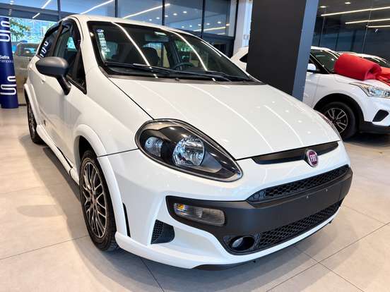 FIAT-PUNTO-2014