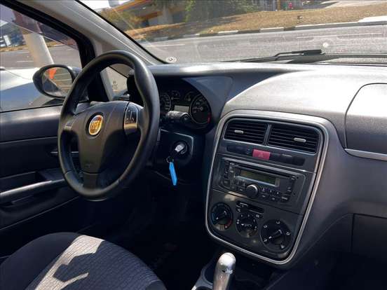 FIAT-PUNTO-2011