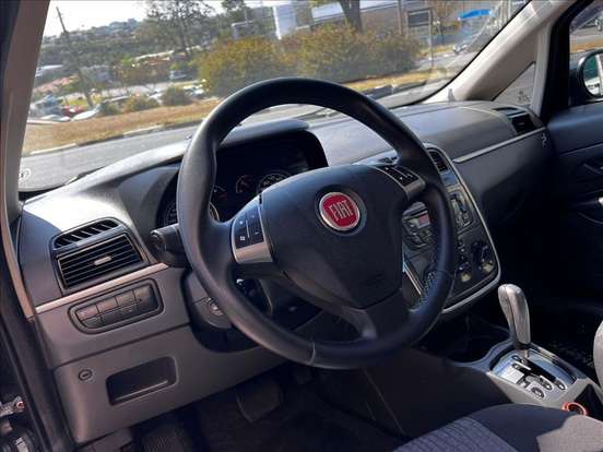 FIAT-PUNTO-2011