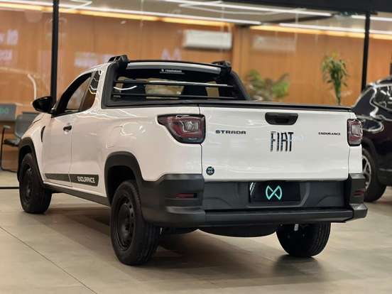 FIAT-STRADA-2021