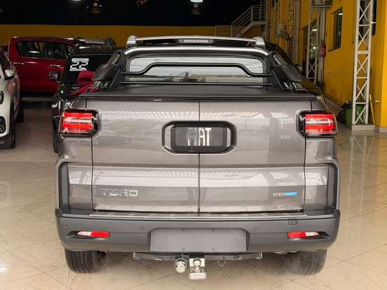 FIAT-TORO-1.3 TURBO 270 HYBRID VOLCANO AT6 FIAT-TORO-2026