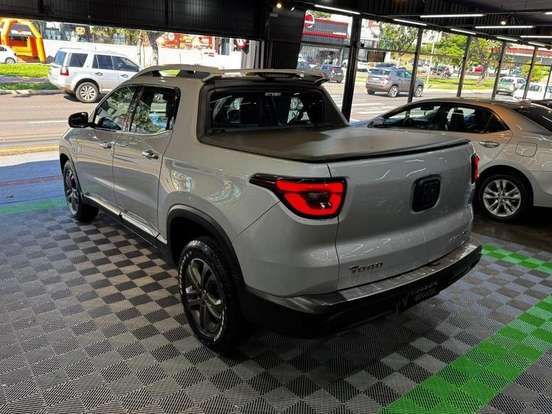 FIAT-TORO-1.8 16V EVO FLEX FREEDOM AT6 FIAT-TORO-2016