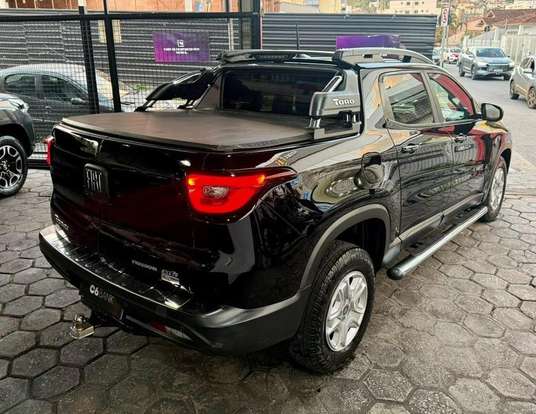 FIAT-TORO-2016