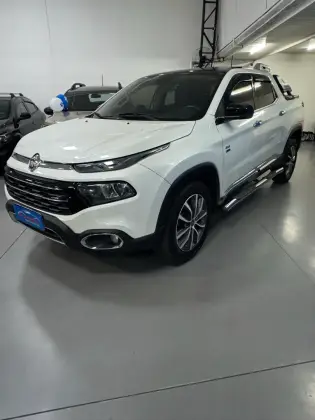 FIAT TORO 2.0 16V TURBO DIESEL VOLCANO 4WD AT9