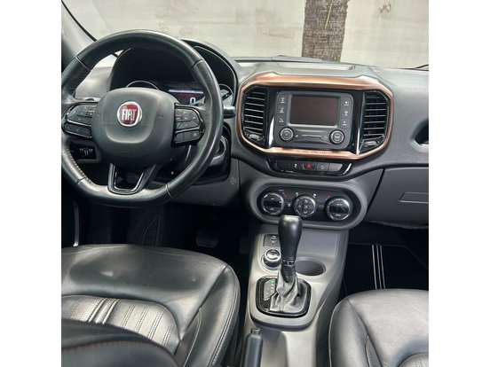 FIAT-TORO-2017