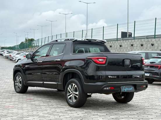 FIAT-TORO-2017