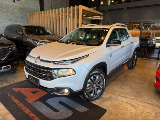 FIAT TORO 2.0 16V TURBO DIESEL VOLCANO 4WD AT9