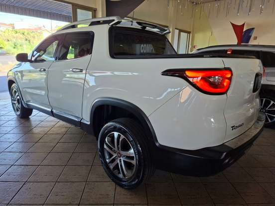 FIAT-TORO-2017