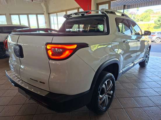 FIAT-TORO-2017