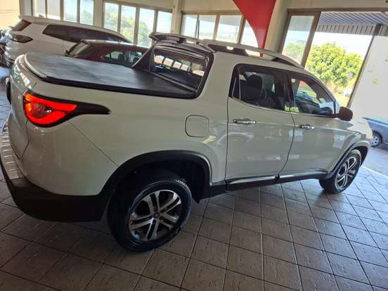 FIAT-TORO-2017
