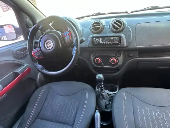 FIAT-UNO-1.4 SPORTING 8V FLEX 4P MANUAL FIAT-UNO-2011