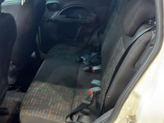 FIAT-UNO-1.0 EVO VIVACE 8V FLEX 4P MANUAL FIAT-UNO-2012