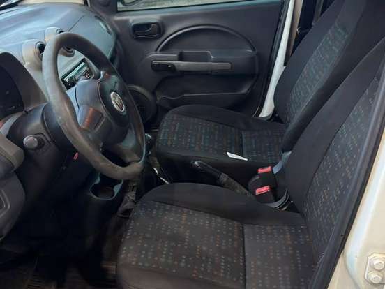 FIAT-UNO-1.0 EVO VIVACE 8V FLEX 4P MANUAL FIAT-UNO-2012