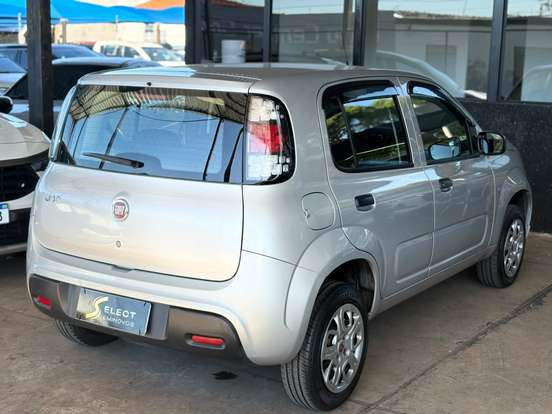 FIAT-UNO-2021
