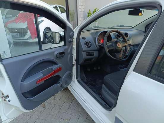 FIAT-UNO-1.4 EVO SPORTING 8V FLEX 4P MANUAL FIAT-UNO-2014