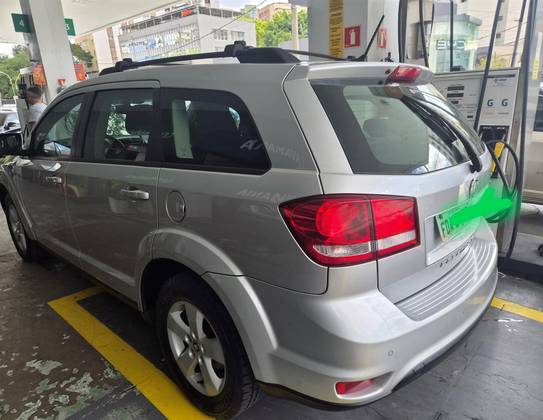 FIAT FREEMONT 2.4 PRECISION 16V GASOLINA 4P AUTOMÁTICO