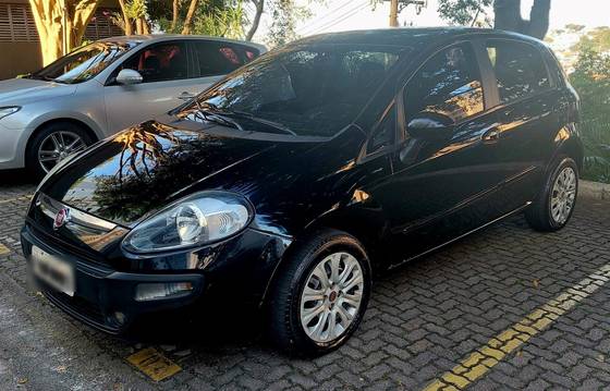 FIAT PUNTO 1.4 ATTRACTIVE 8V FLEX 4P MANUAL