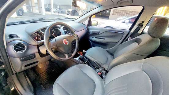 FIAT-PUNTO-1.4 ATTRACTIVE 8V FLEX 4P MANUAL FIAT-PUNTO-2014