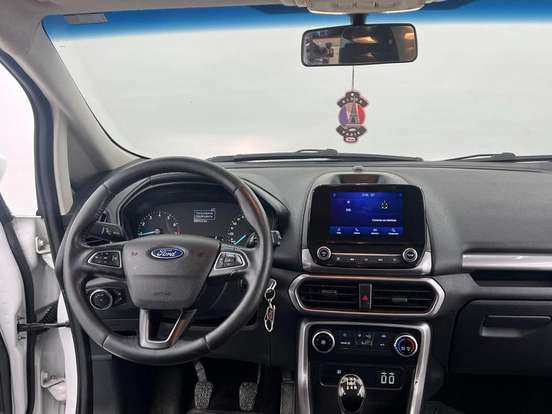 FORD-ECOSPORT-2017