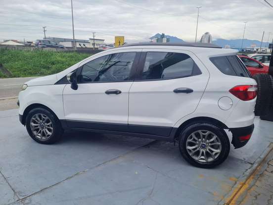 FORD-ECOSPORT-2013