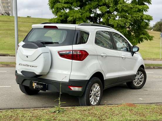 FORD-ECOSPORT-2016