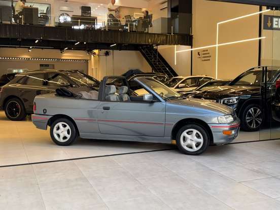 FORD-ESCORT-2.0 I XR3 CONVERSÍVEL 8V GASOLINA 2P MANUAL FORD-ESCORT-1995