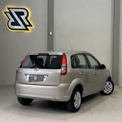 FORD-FIESTA-2009