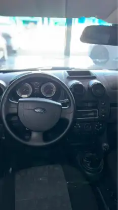 FORD-FIESTA-2012
