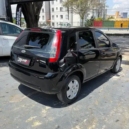 FORD-FIESTA-2010