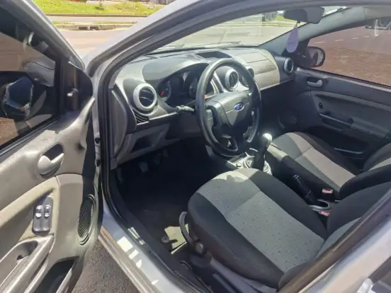 FORD-FIESTA-1.6 ROCAM SEDAN 8V FLEX 4P MANUAL FORD-FIESTA-2014