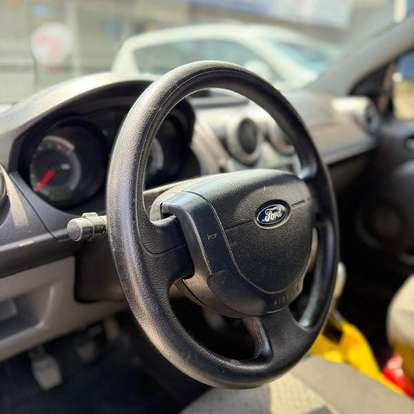 FORD-FIESTA-2014