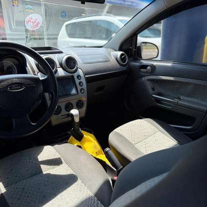 FORD-FIESTA-2014