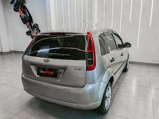 FORD-FIESTA-2012