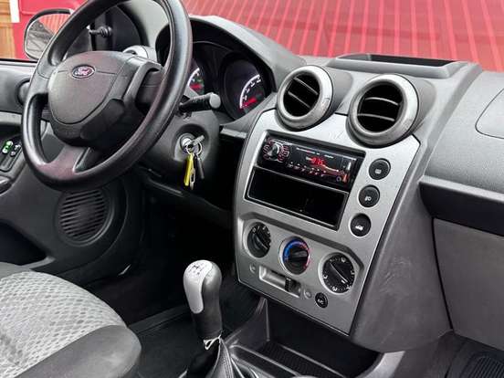 FORD-FIESTA-1.0 ROCAM SE 8V FLEX 4P MANUAL FORD-FIESTA-2014