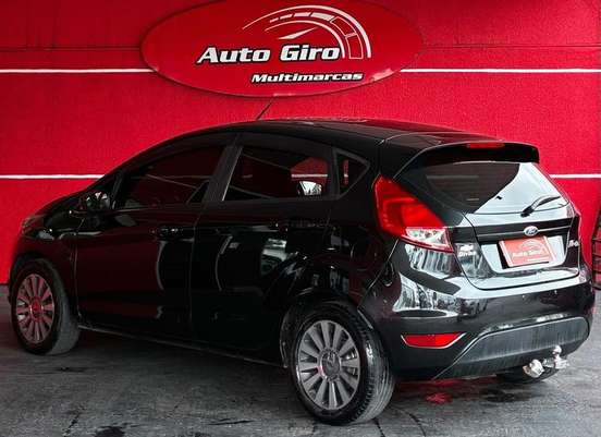 FORD-FIESTA-2015