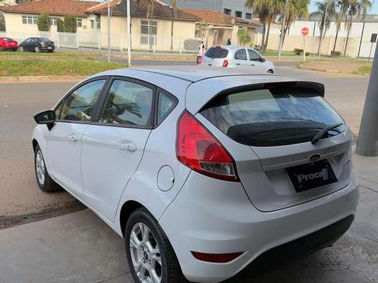 FORD-FIESTA-1.5 SE HATCH 16V FLEX 4P MANUAL FORD-FIESTA-2014