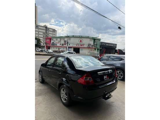 FORD-FIESTA-2010