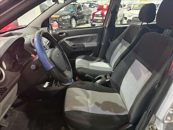 FORD-FIESTA-2009
