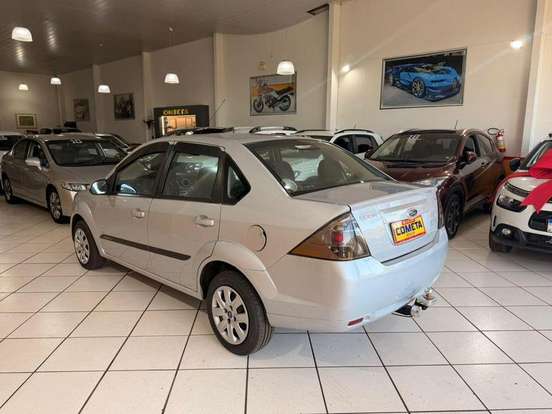 FORD-FIESTA-2013