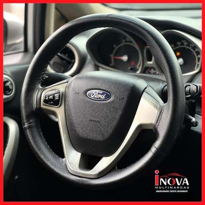 FORD-FIESTA-2012