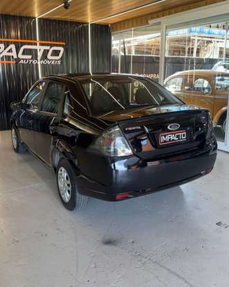FORD-FIESTA-2013