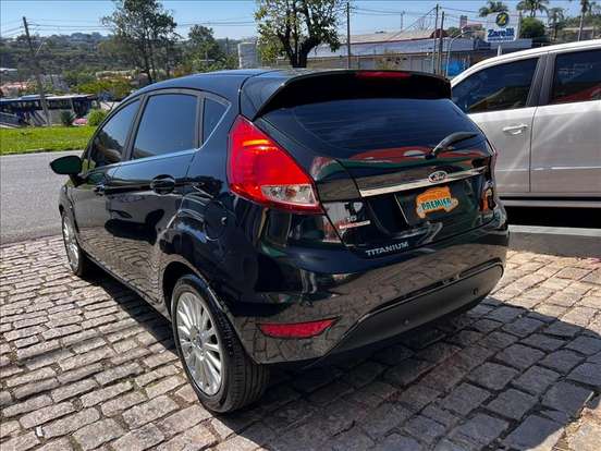 FORD-FIESTA-1.6 TITANIUM HATCH 16V FLEX 4P POWERSHIFT FORD-FIESTA-2014