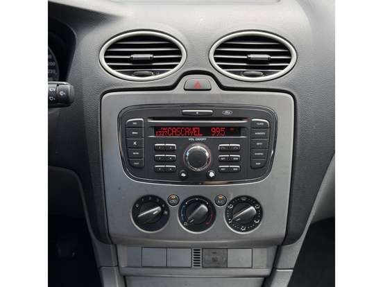 FORD-FOCUS-1.6 GL 8V FLEX 4P MANUAL FORD-FOCUS-2011