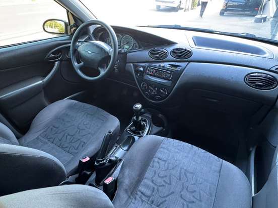 FORD-FOCUS-2008