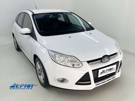 FORD-FOCUS-2013