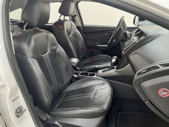 FORD-FOCUS-2013