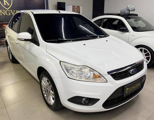 FORD FOCUS 2.0 GLX 16V FLEX 4P MANUAL