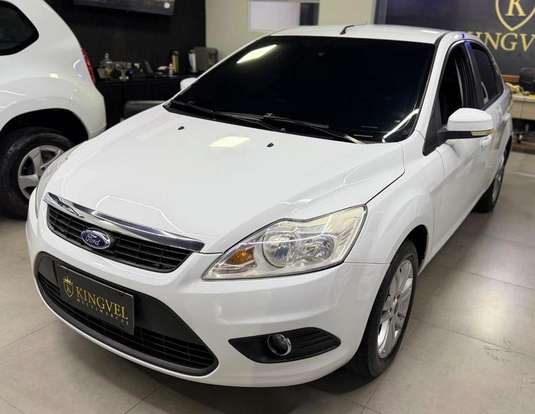FORD-FOCUS-2013