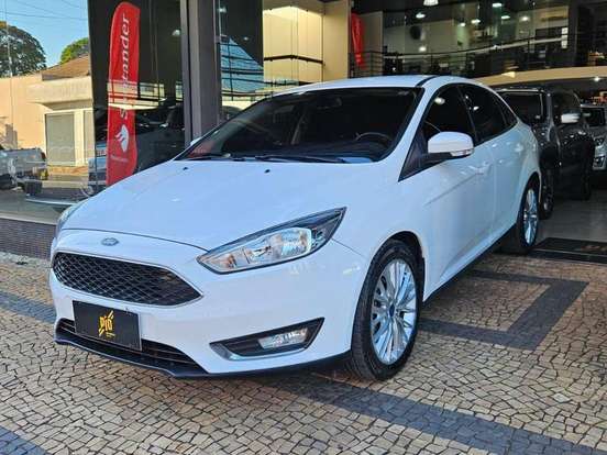 FORD-FOCUS-2017